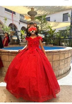 Red mini quinceañera