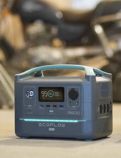 Ecoflow R600 w/ Expansion tray & Anker SOLIX C200 DC Portable Power Station - 192Wh | 200W