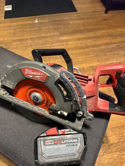 Milwaukee circular saw