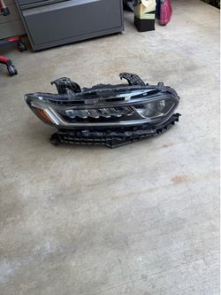 Honda accord 2018-2020 headlight passenger side