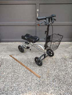 Scooter, walker, rollabout