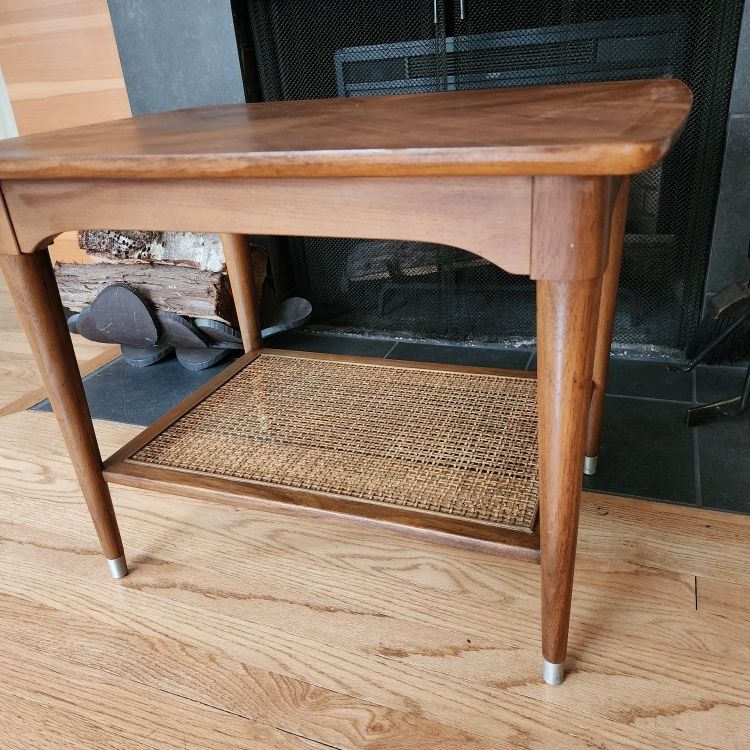 Mid Century Modern BP John End Table w/ Caned lower Shelf for Sale