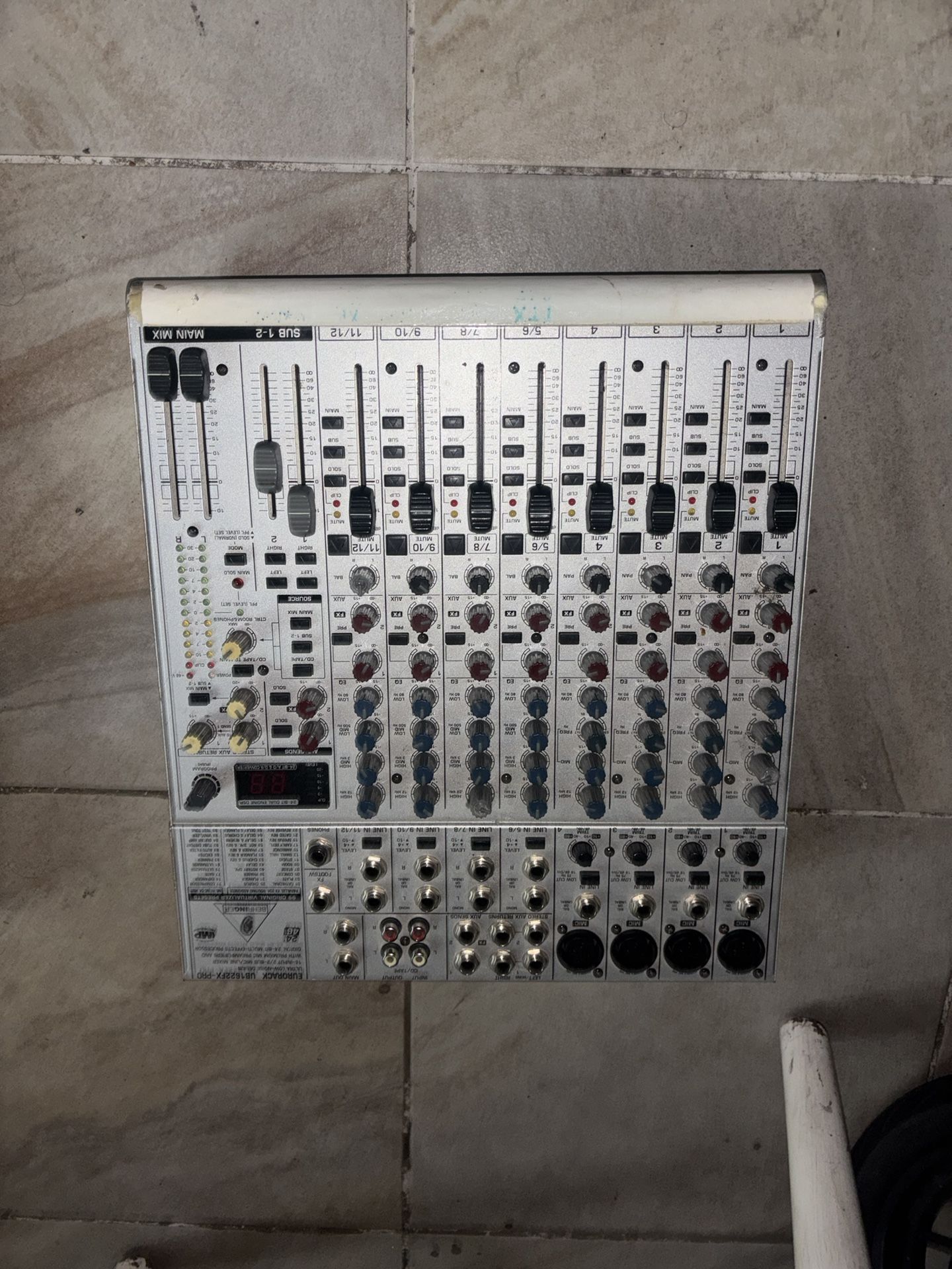 Behringer Eurorack UB1622FX-PRO 16-channel, 2/2-bus mixing console.