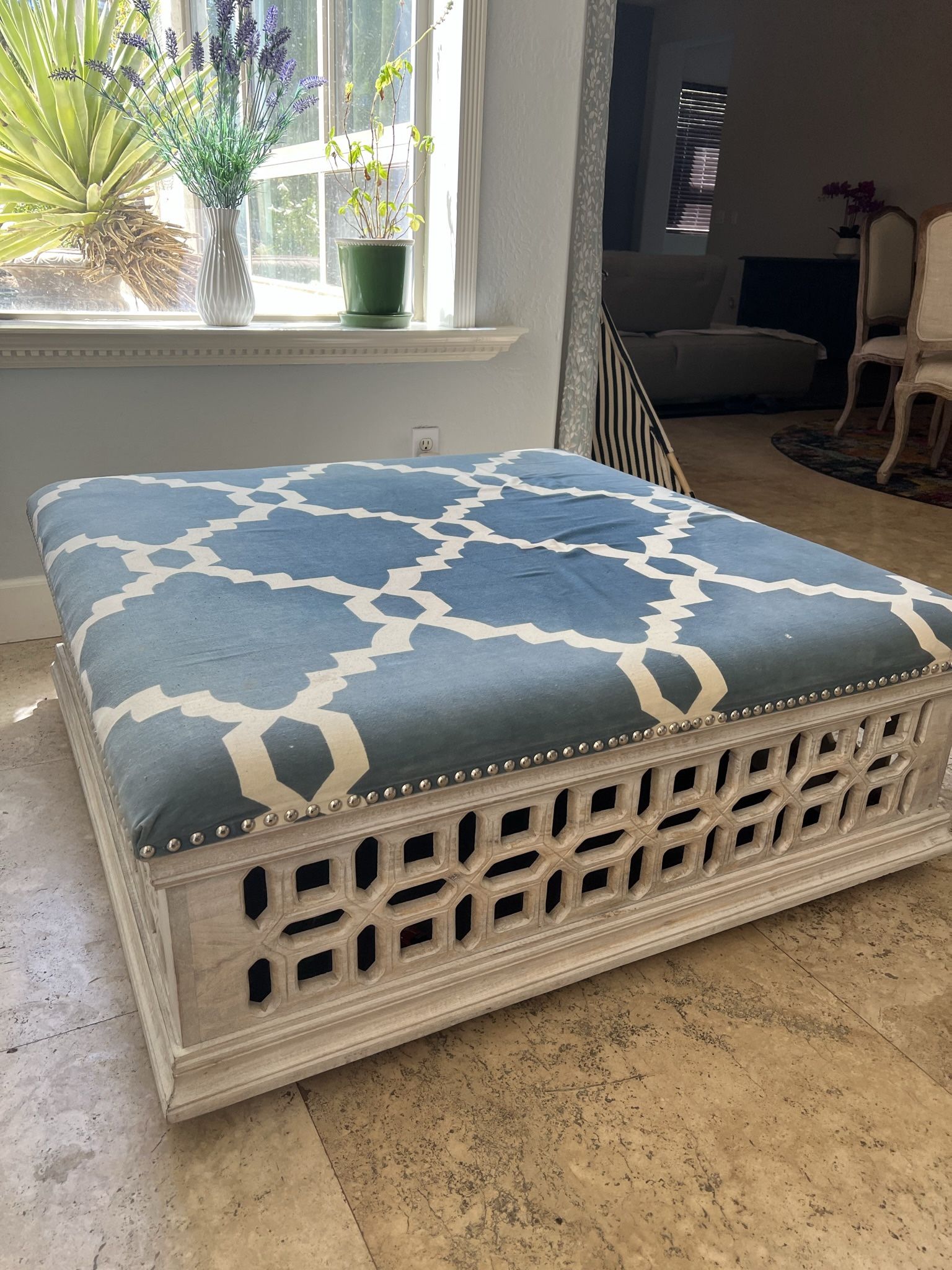 Ottoman/ Settee / Bench / Couch