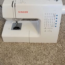 Singer 7442 Sewing Machine