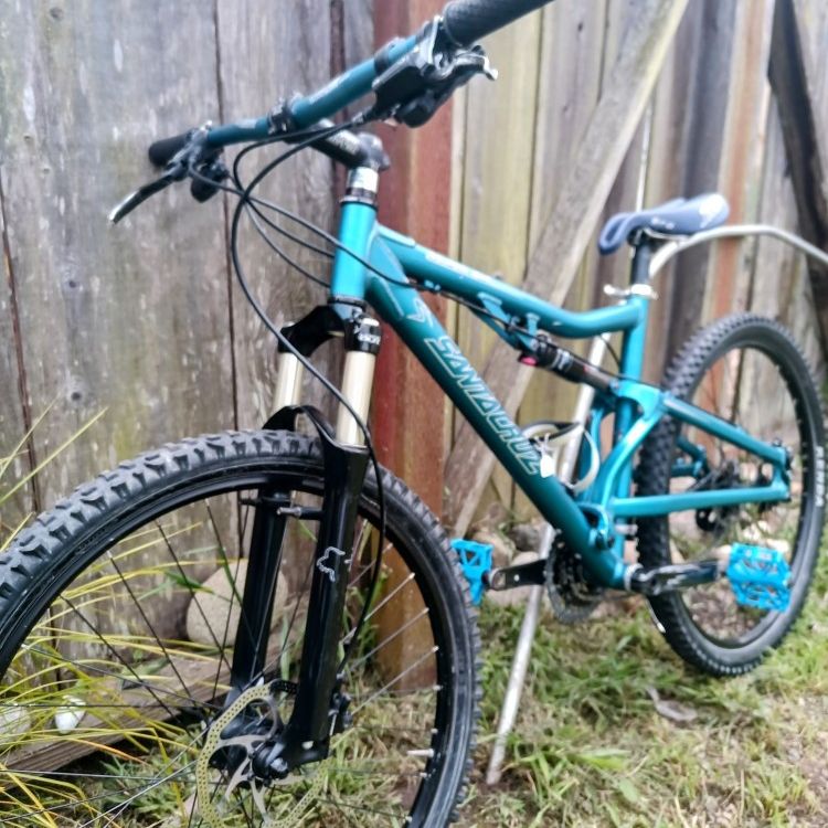 *FULLY LOADED* 2012 Santa Cruz Superlight Full Suspension Medium frame mountain bike