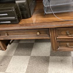 Wood 5 Drawer Desk