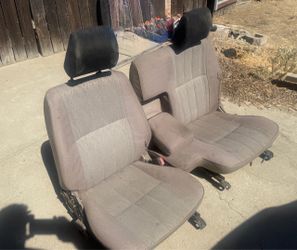 99 Tacoma front seats