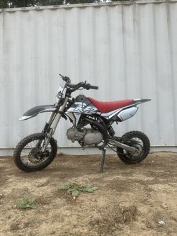 Apollo RFZ 125cc Dirtbike