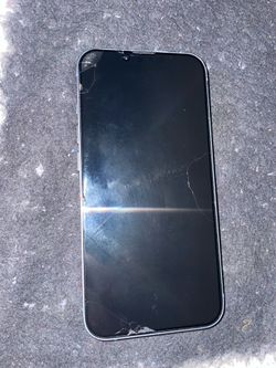 iPhone 14 baby blue