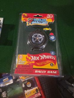 Hot wheels worlds smallest with rally case..new