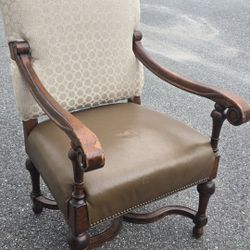 Chair (DELIVER OPTION)