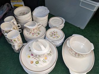 Temperware by Lenux Sprite Table set