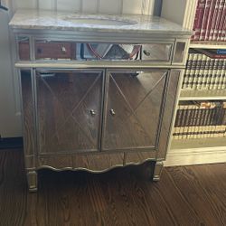 mirror vanity excellent condition