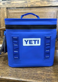 Yeti Hopper Flip 12 Soft Cooler Royal Blue