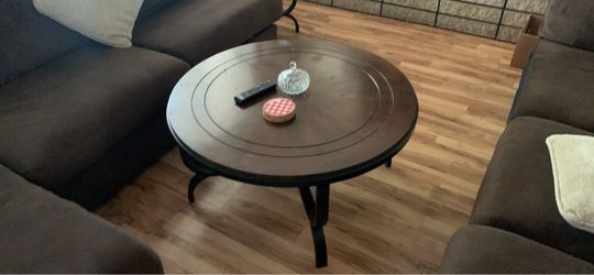 Used Sofá set and side tables