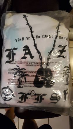 Faze sweater