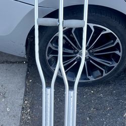 Medline Crutches #MDSV80535 