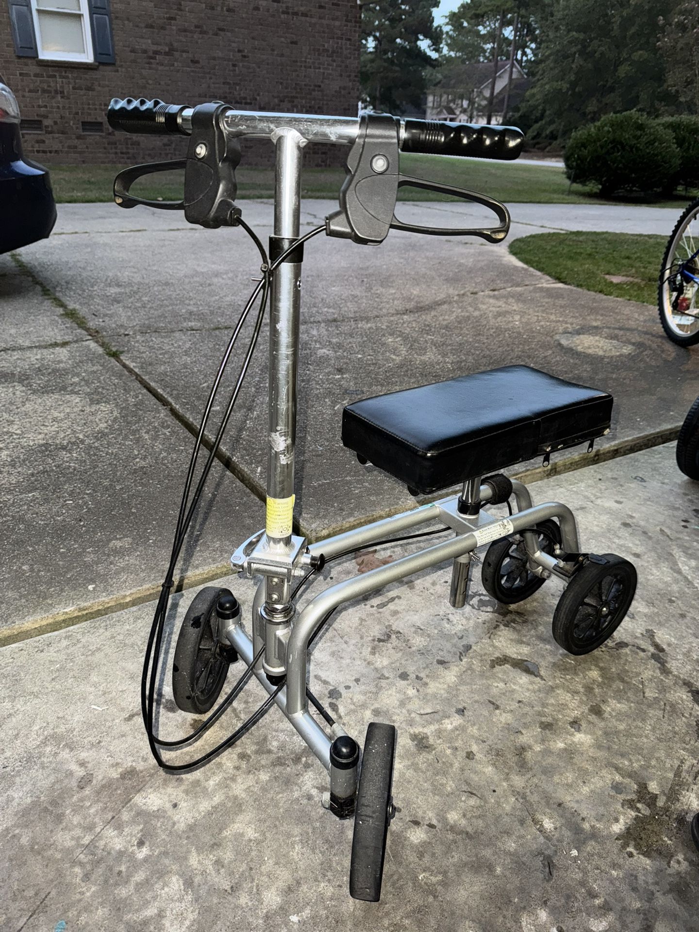 Free Spirit Knee and Leg Walker