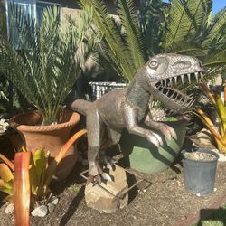 Metal Dinosaur