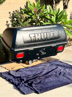 Thule Transporter Combi Hitch Cargo Box