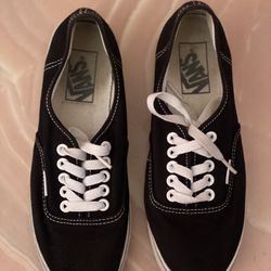 Vans Authentic size 6