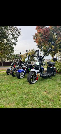 👀 900$$ - 1500 and up e- scooters all like new and run great
