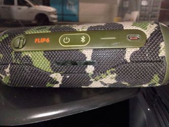 JBL Flip 7 waterproof like new,