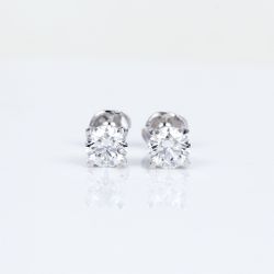 2.00ctw diamond 💎 stud earrings (1+1) F/Vs1, 18kt white gold martini 🍸 setting