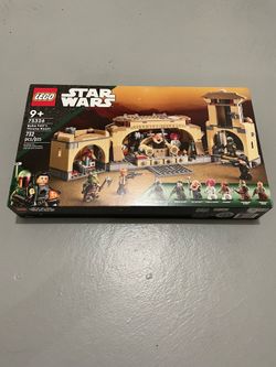 LEGO BOBA FETT’S THROWN ROOM