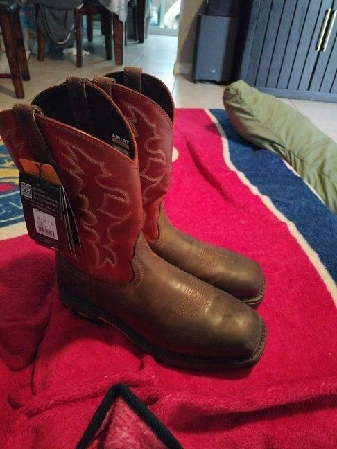New Ariat Work Boots Size 13