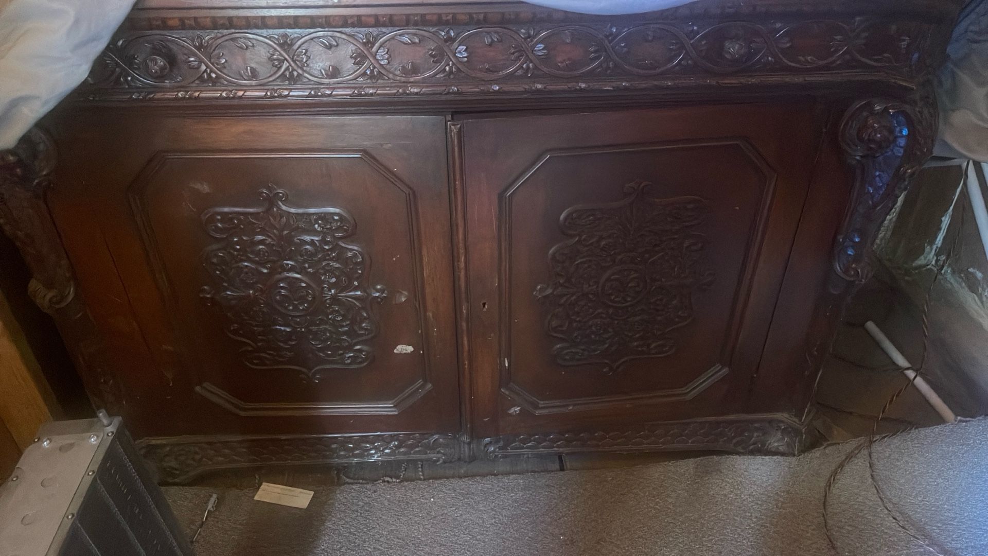 1800 Bar Cabinet