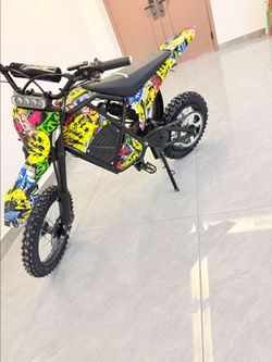 3000w 23AH 48V Electric Dirt Bike  38mph top speed 43 miles range  full assembled