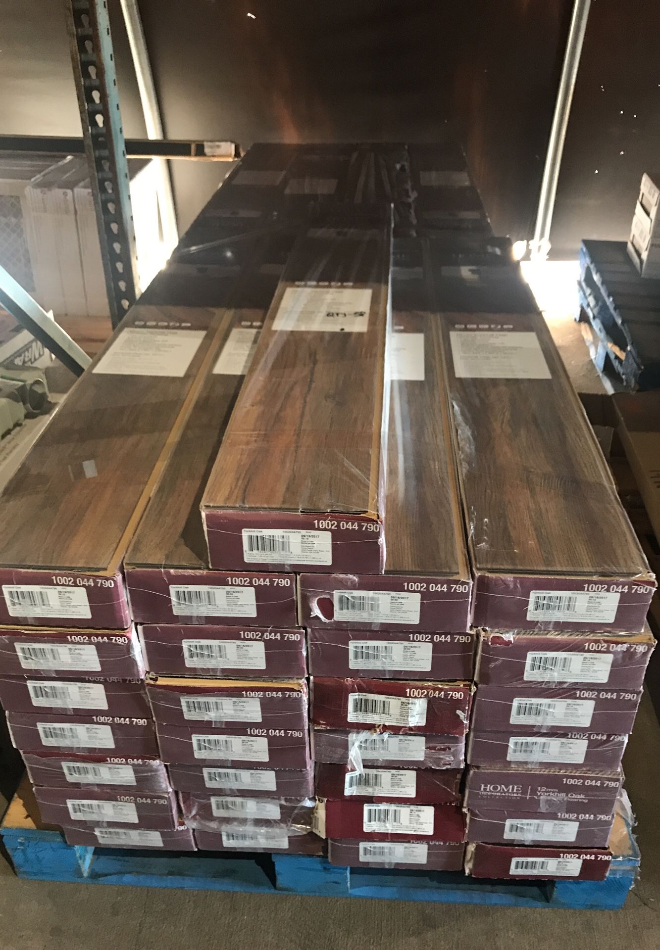 Yorkhill Oak Laminate Flooring