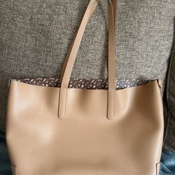 Burberry Tote Bag 
