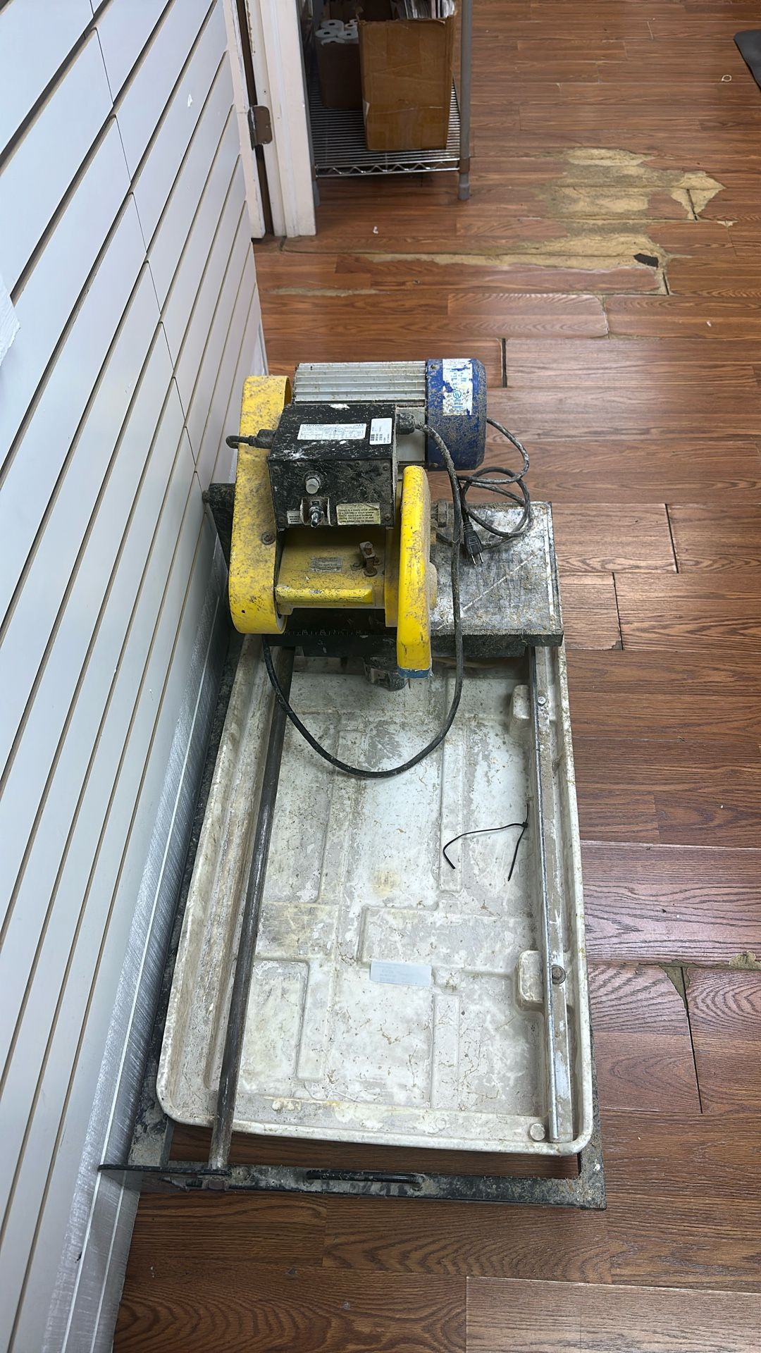 QEP Tile Saw