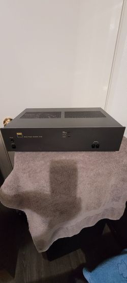 NAD 2140 AMPLIFIER