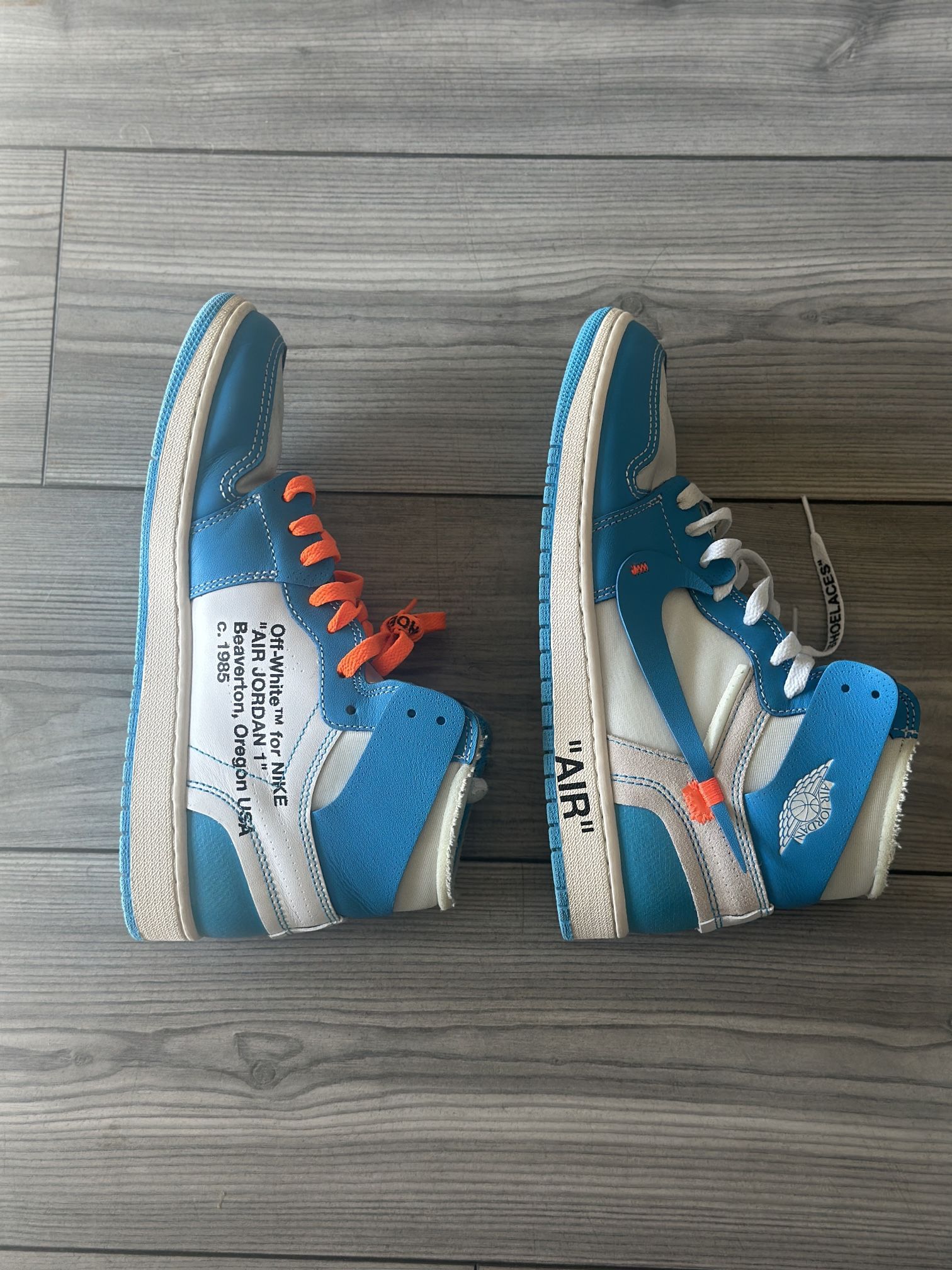 Off-White x Nike Air Jordan 1 Retro High UNC