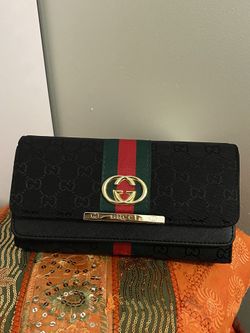 Black is Fine Purse !!