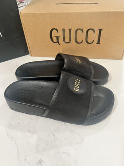 Men GUCCI sandals
