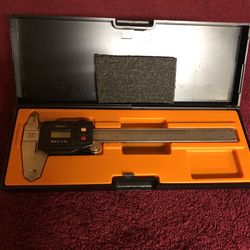 Digital Caliper 6”