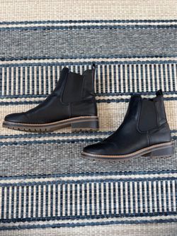 Chelsea Boots (brand: Kensie / size: 10)