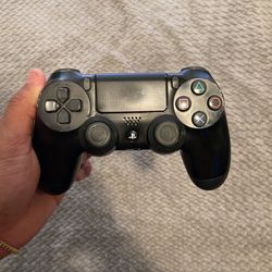 PS4 Controller 