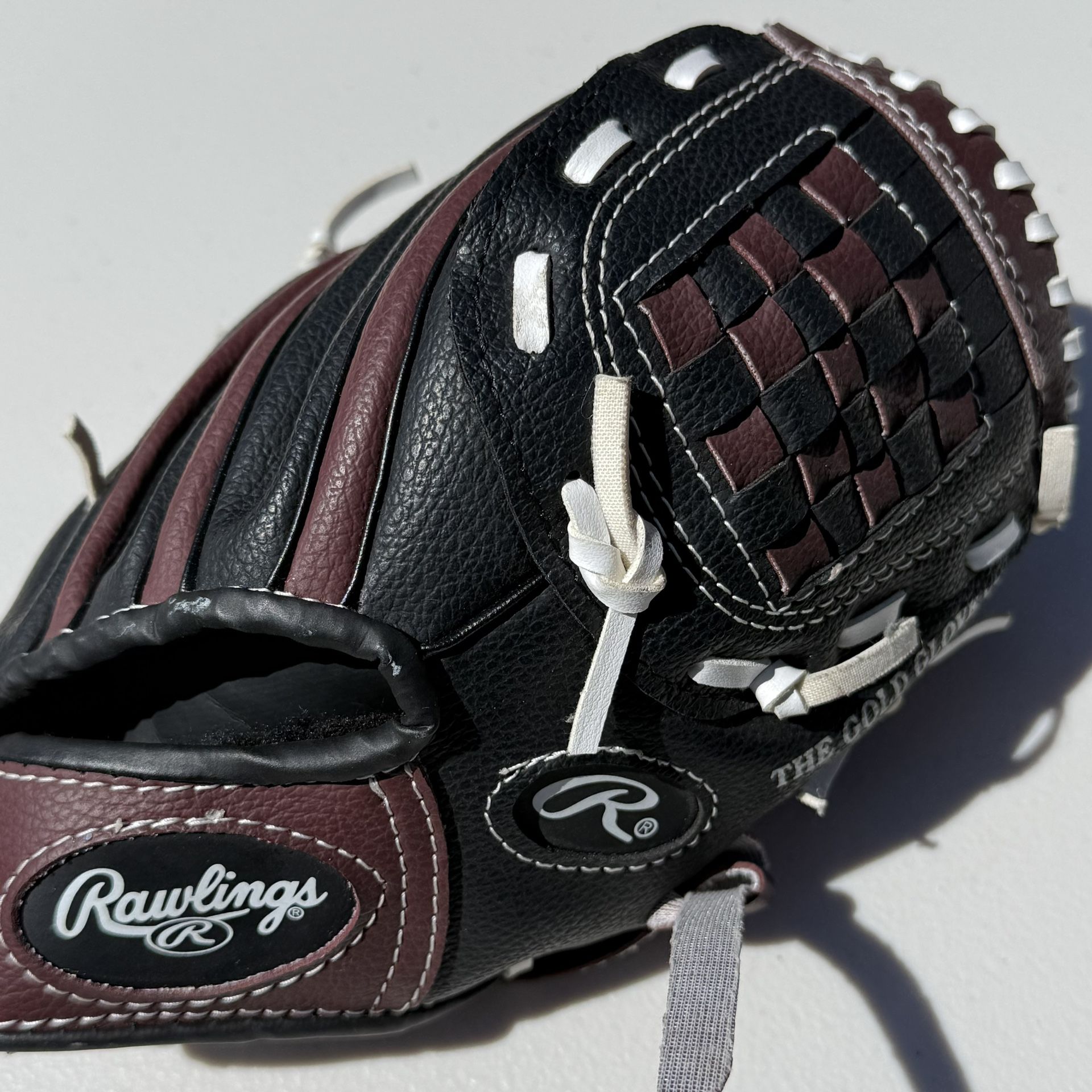 Rawlings Baseball Glove Kids 9 inch PL90MB Players Series Right Hand Thrower - Like New