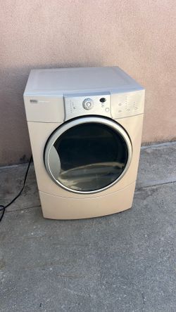 Selling dryer Kenmore
