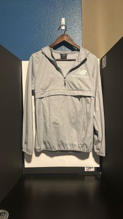 Preowned New Balance Size Medium 