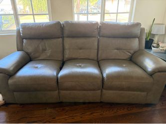Brown recliner couch