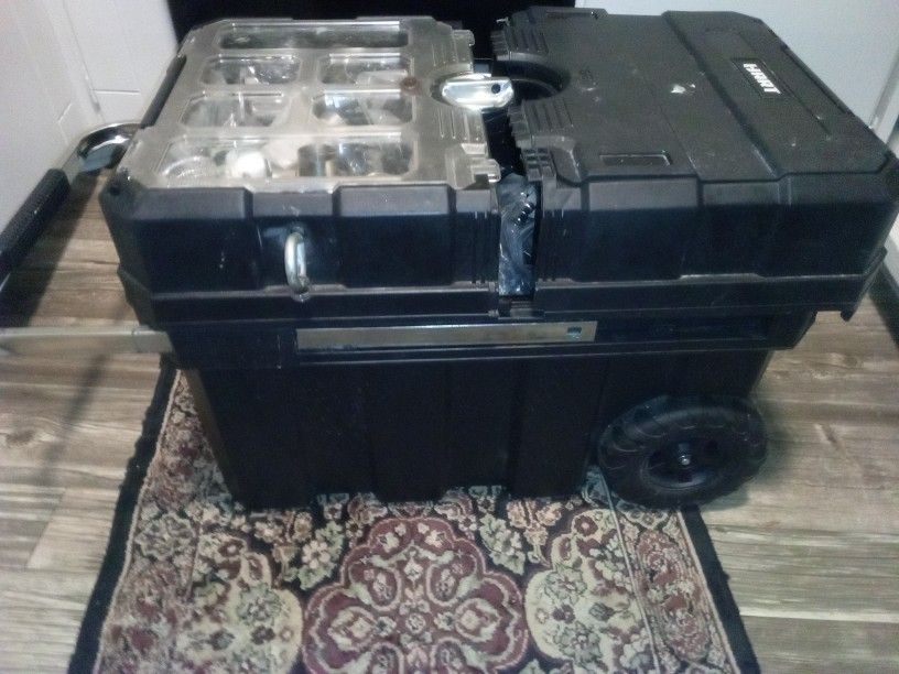 All The Fix Up Stuff U Need For A House All For 30$