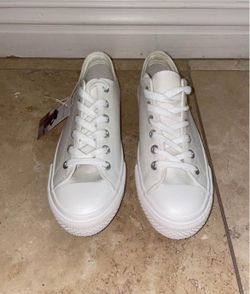Cushioned White Sneakers