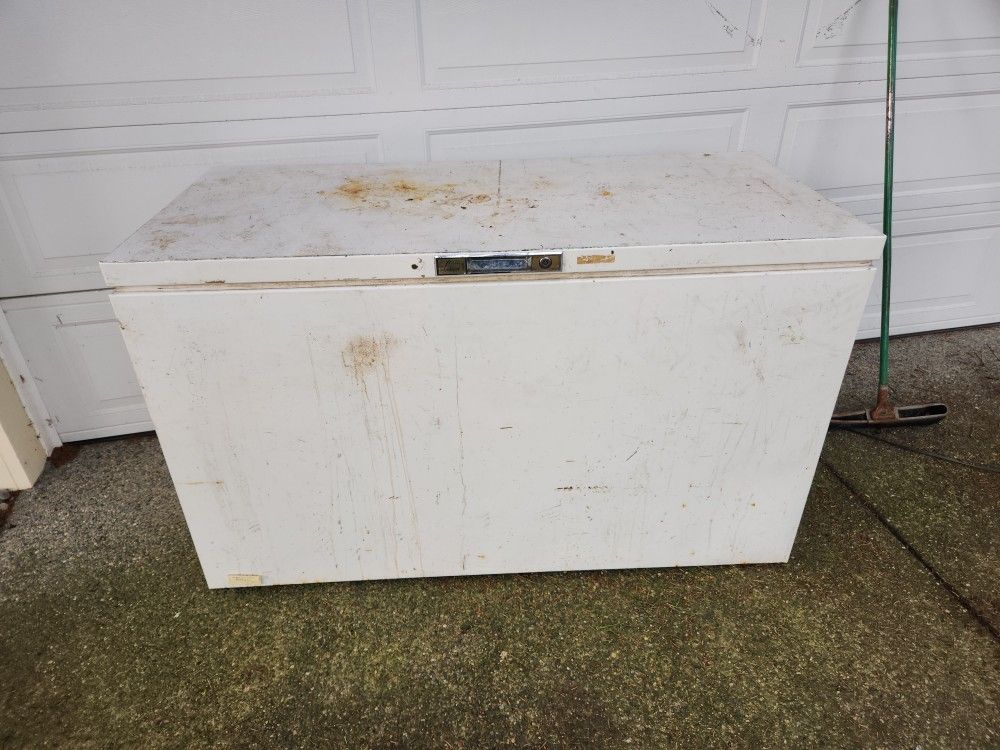 Sears And Roebuck Coldspot Chest Freezer